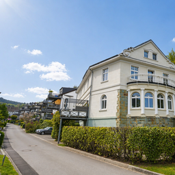 Elegante Eigentumswohnung mit exklusiver Ausstattung und Schlossblick im Wesselbachtal
