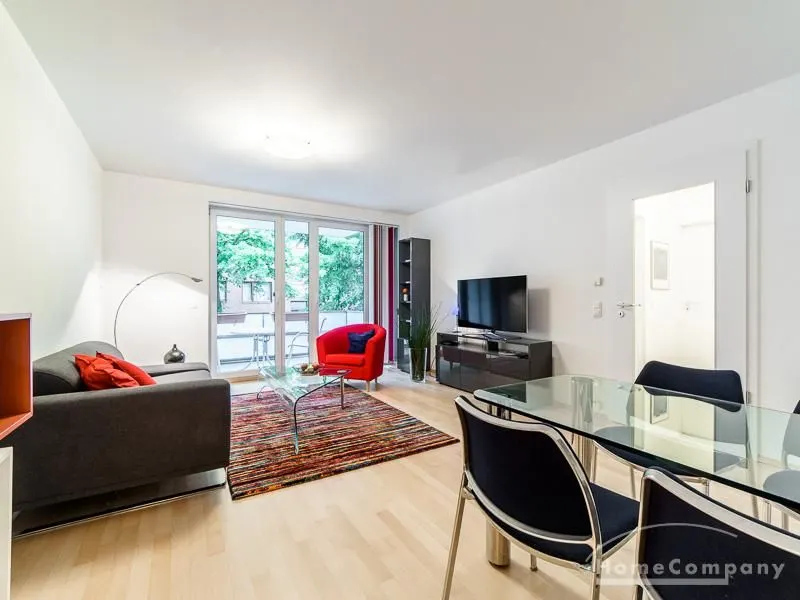 Wohnzimmer mit Essbereich