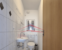 WC 1. UG