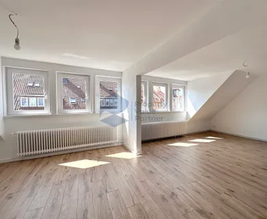 TOP Lage: 4-Zimmer-Wohnung mit großem Wohn- Essbereich