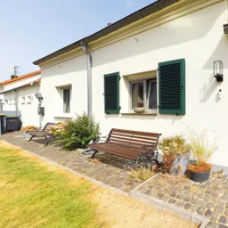 Tradition trifft Moderne: Sanierte Wohnoase mit Garten & zukunftssicherem Energiekonzept