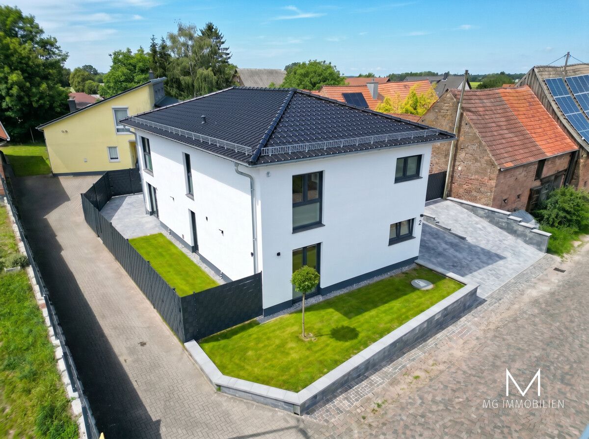 Straßenansicht