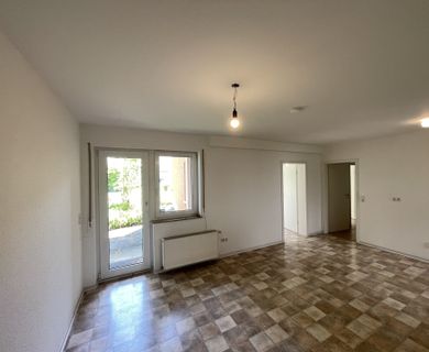 Helle Souterrainwohnung mit Garten - Photo 1
