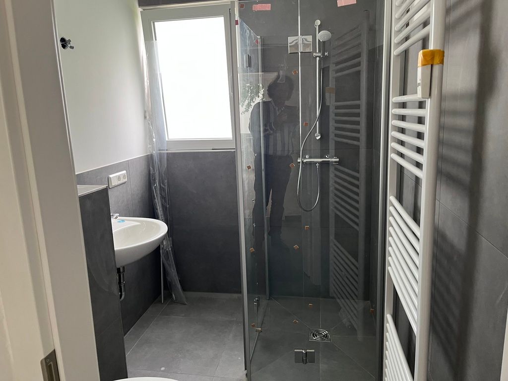 Sanierte 3-Zimmer-Wohnung mit Balkon im EG - Foto 2