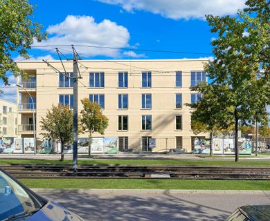 Traumhaftes 4-Zimmer-Penthouse mit Balkon, Küche und TG-Stellplatz
