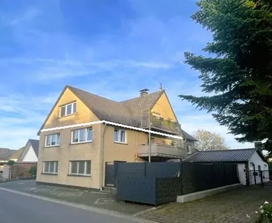 Stadt Blankenberg – Ideal für 1-3 Personen! 3-Zimmer-Dachgeschoßwohnung im ruhigen 3-Familienhaus