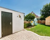 Geräumiges Gerätehaus