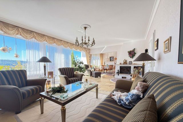 Wohnzimmer (OG)
