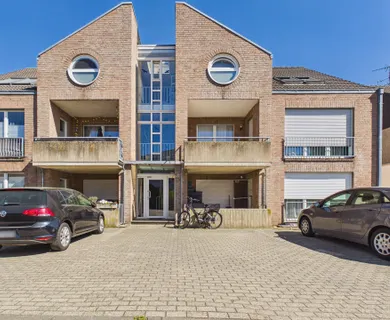 Vermietete Dachgeschosswohnung mit Stellplatz in begehrter Lage..