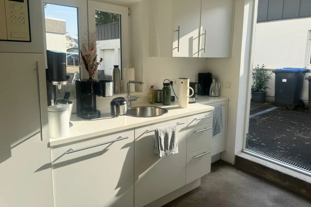 Küche Gewerbeeinheit 1