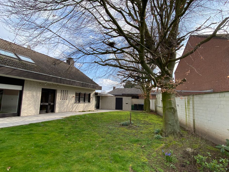 Geldern: Großes EFH