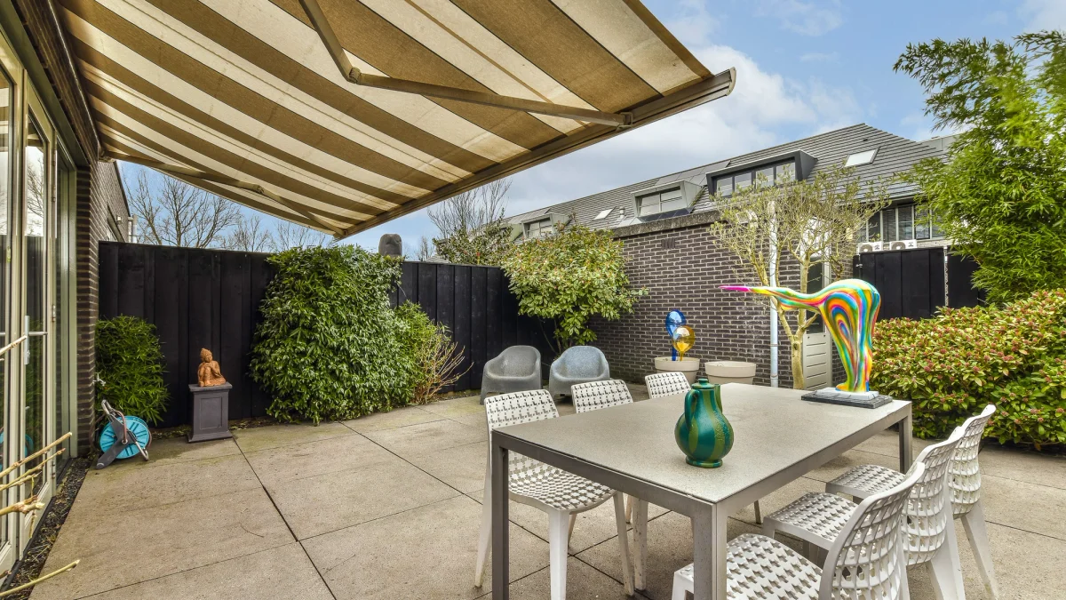 Sommerlicher Wärmeschutz: Das müssen Wohnungseigentümer beachten