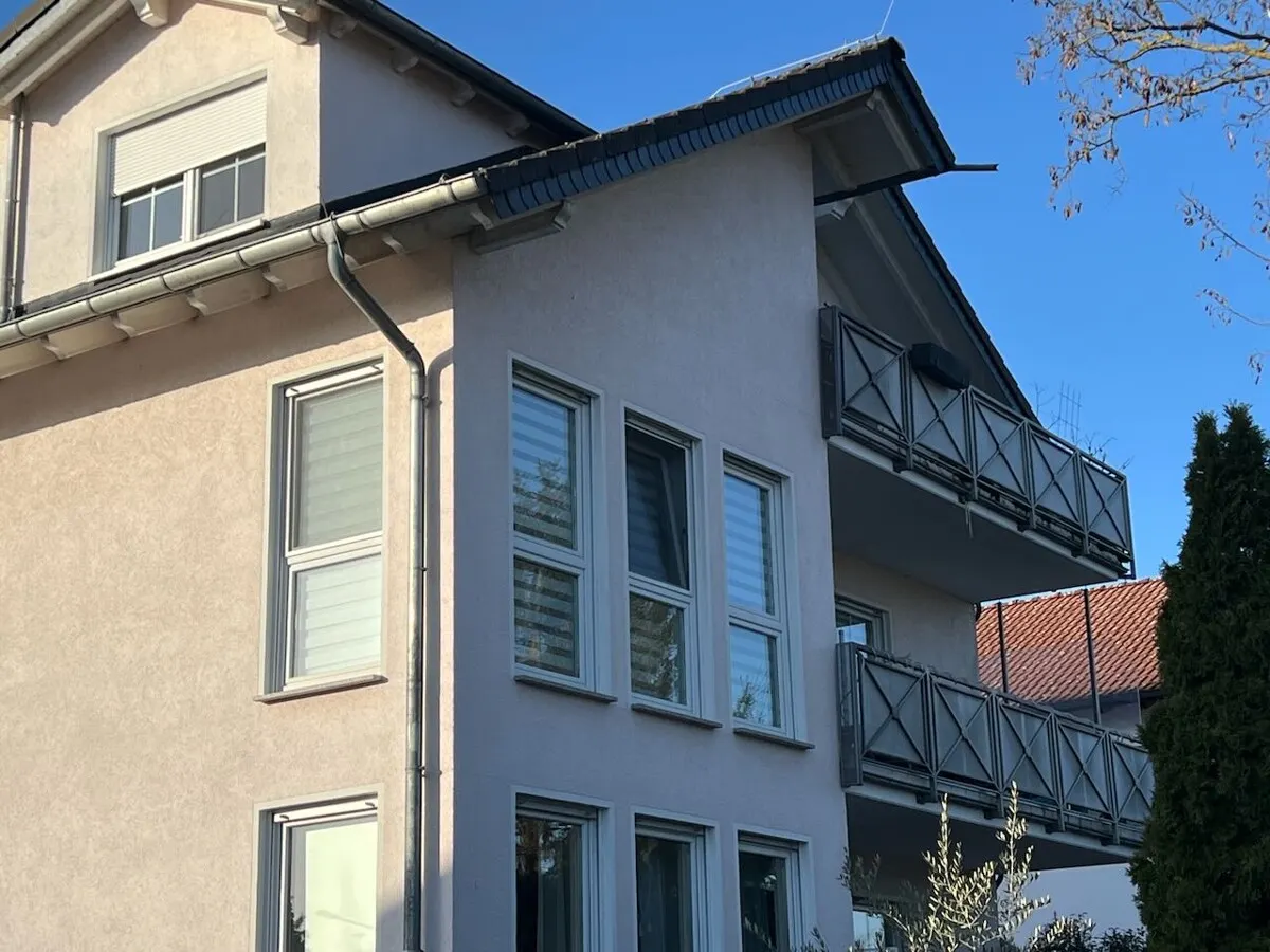 2 Zimmer-Wohnung im DG