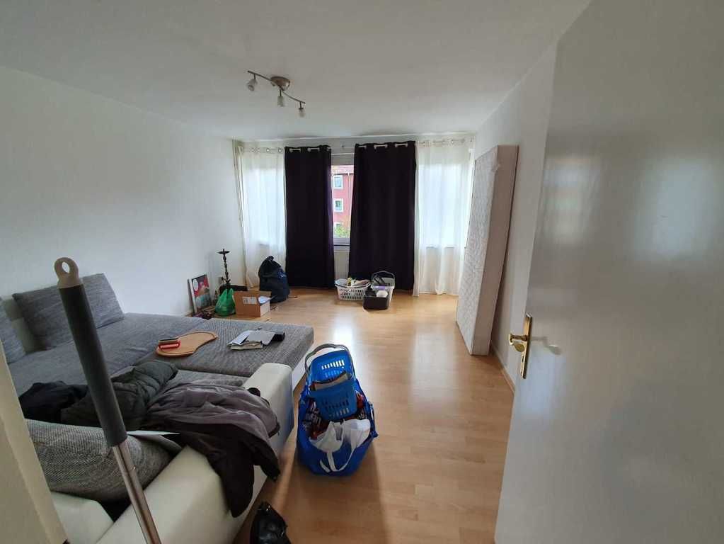 3-Zimmer-Wohnung mit Balkon 1. OG rechts - Foto 1