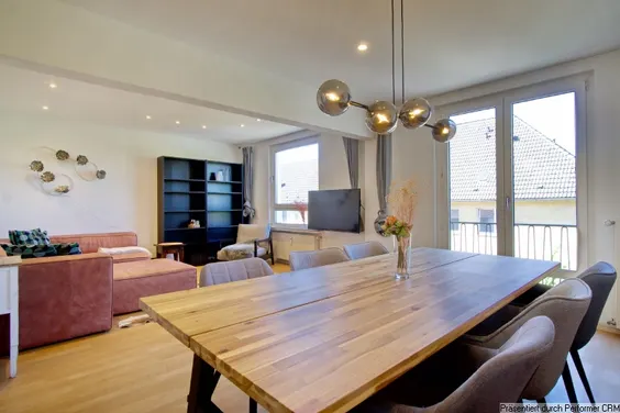Extremely appealing maisonette with balcony, wonderful bathroom and home office area, in the Pempelfort area of Düsseldorf