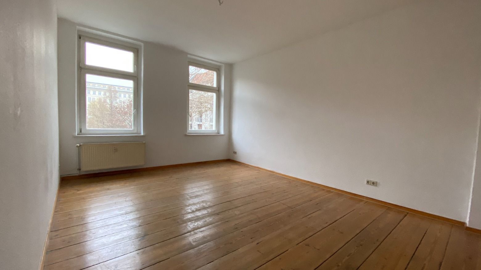 3-Zimmer Altbau im Boxhagener Kiez!