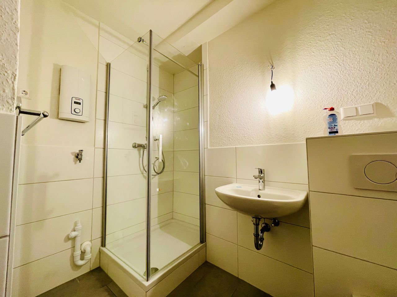 Schwetzingerstadt – Modernisierte 1 ZKD/Balkon-Wohnung mit Einbauküche - Foto 3