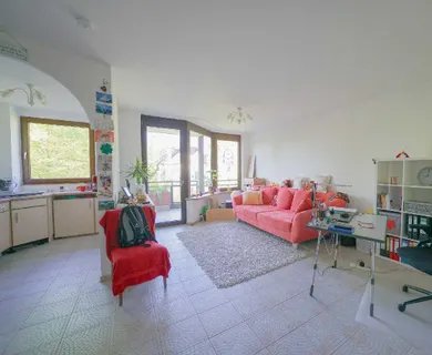 Ratingen-Ost: Schöne 2-Zimmer-Wohnung mit Balkon und Stellplatz