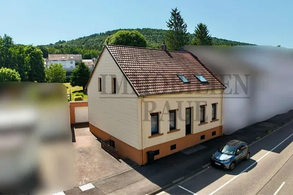 FAMILIENFREUNDLICHES UND GEPFLEGTES 1 FAMILIENHAUS MIT GROSSEM GARTEN IN RENTRICH
