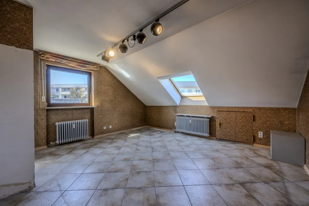 Drittes Zimmer ( neben der Küche)