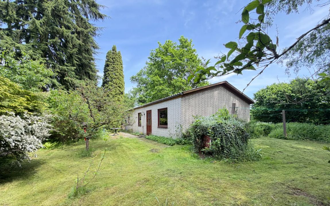 Sanierungsbedürftiger Bungalow in ruhiger Sackgassenlage in Maschen, provisionsfrei