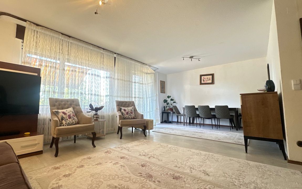 Großzügige 3-Zimmer-Wohnung mit Balkon und lichtdurchflutetem Wohnzimmer