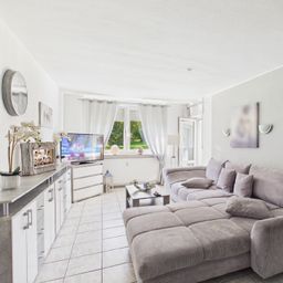 Helle und top gepflegte Eigentumswohnung mit Balkon!