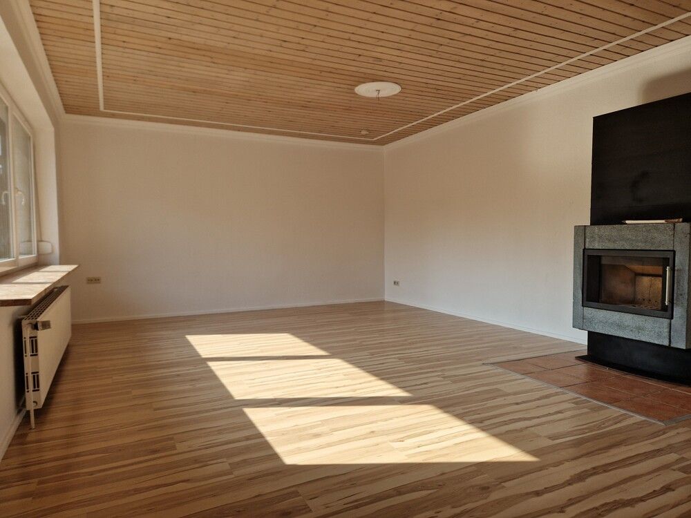 Das Wohnzimmer mit eleganter Ofentechnik