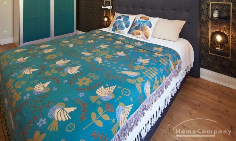 gro&szlig;es Schlafzimmer