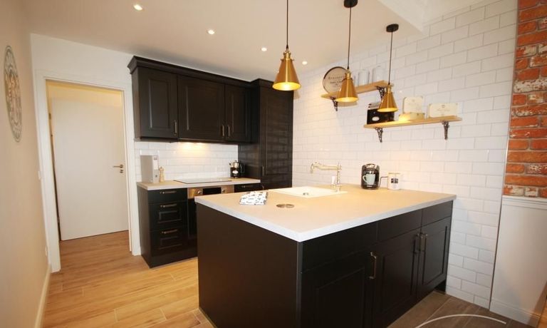 offener K&uuml;cke mit Kochinsel