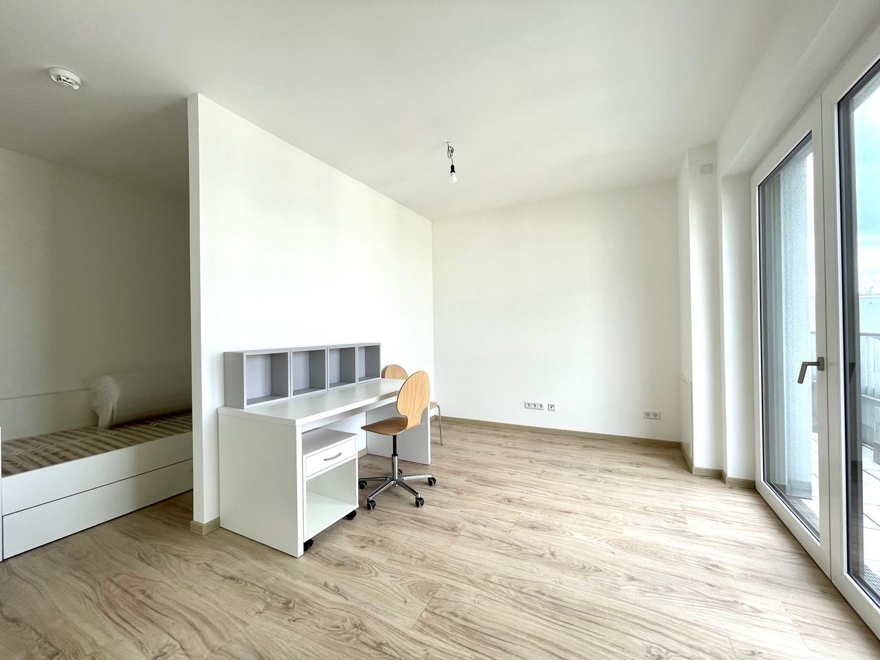 Möblierte 1,5-Zimmerwohnung mit kleiner Terrasse in Berlin-Wedding - Foto 4
