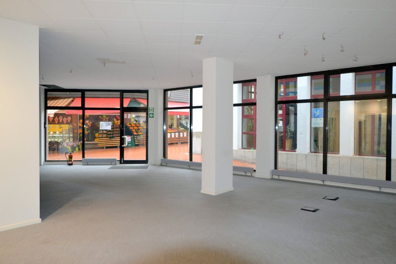 Attraktive Ladenfläche oder Büro/Praxis am Hochdahler Markt +++ Ihre Kunden warten schon +++
