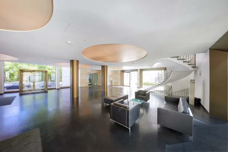 Foyer (©Deka Immobilien)