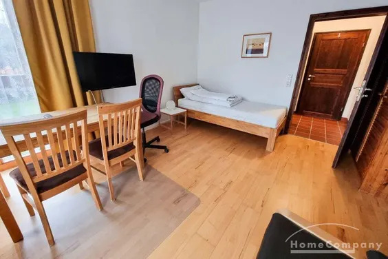 1 Zi.Whg. möbliert, mit Terrasse und kleinem Garten.