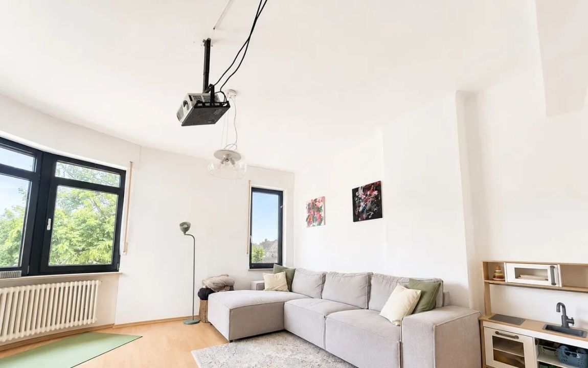 Charmante Altbauwohnung in Rheinlage von Krefeld-Uerdingen zu mieten!