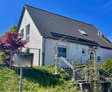 Ihr neues Familienglück – mit Einliegerwohnung!