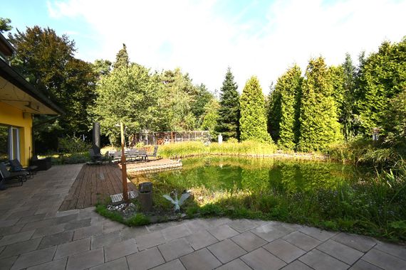 **** Großzügiges Anwesen mit Einliegerwohnung in Solingen-Aufderhöhe... ****