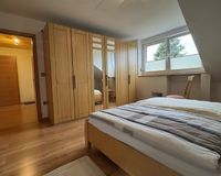 Schlafzimmer obere Wohnung