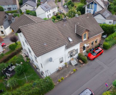 Charmante Doppelhaushälfte mit Potenzial: Ihr zukünftiges Zuhause ab 2027