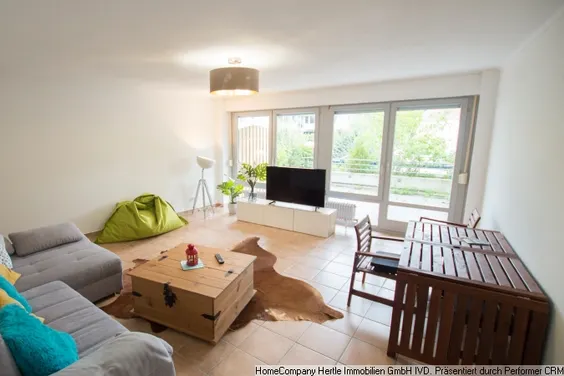 Renovierte Maisonette mit angenehmer Möblierung und großer Terrasse sowie 2 Balkone für 3-12 Monate in Kirchzarten-Burg