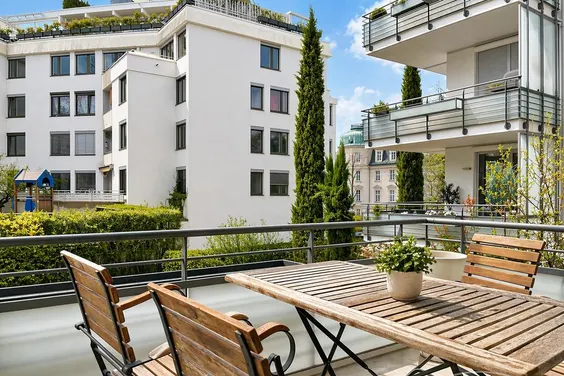 ***Stilvoll wohnen in Bogenhausen – möblierte 3-Zimmer-Wohnung in Toplage