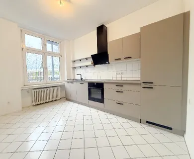 KREFELD-STADTMITTE: SCHÖNE 3-ZIMMER WOHNUNG ZU MIETEN! - Photo 4