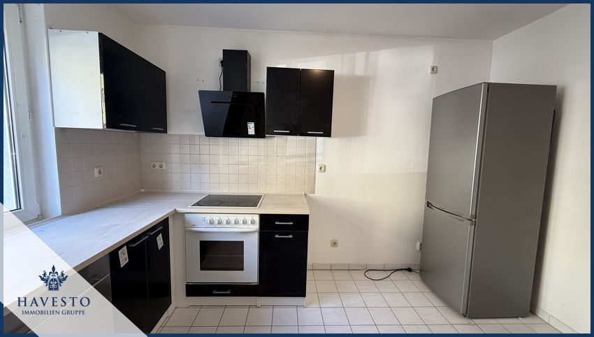 Renovierte 2-Raum Wohnung mit Balkon, Neuer Einbauküche & Stellplatz! - Foto 2