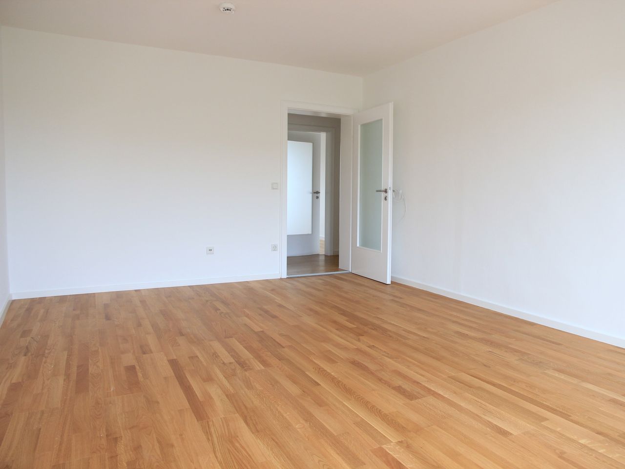 Rückseite Wohnzimmer