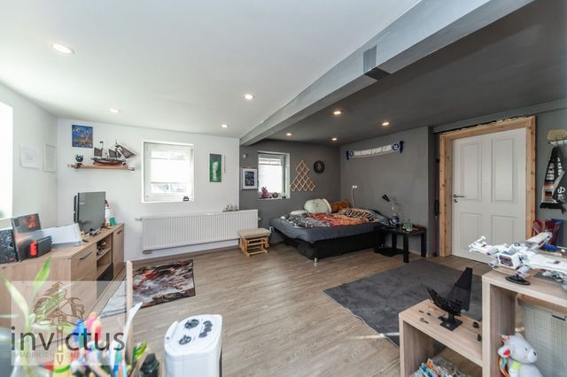 Schlafzimmer- Ansicht 2