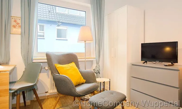 Alles Neu! Stylisches Apartment mit DSL in zentraler Lage! - Foto 1