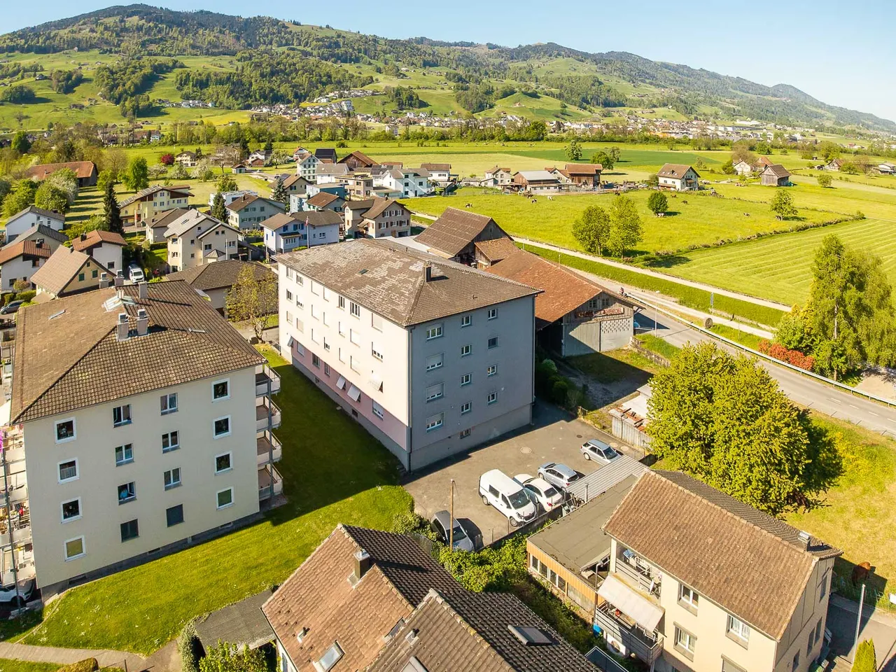 Gepflegte 3.5-Zi-Wohnung mit Weitblick und Abendsonne in Siebnen
