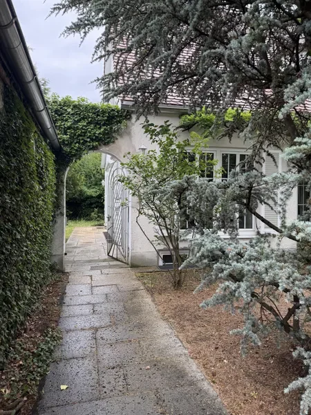 Zuwegung zum Haus