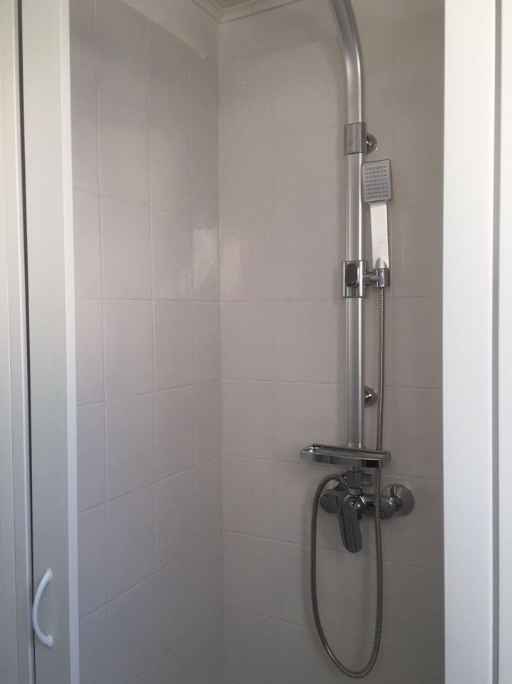Erstbezug nach Renovierung! Gemütliche Dachgeschoss Wohnung in ruhiger Lage Wellenkamp - Photo 3