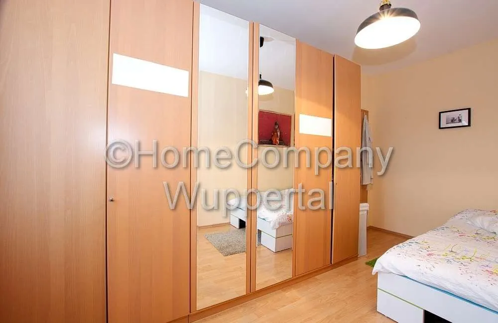 Kleiderschrank